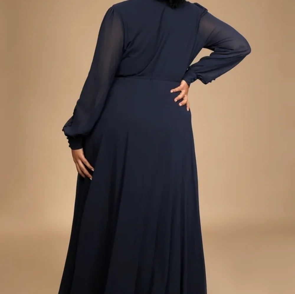 NWOT Lulu's Navy Blue Long Sleeve Wrap Maxi Dress Size 3X=22/24 - Picture 2 of 6